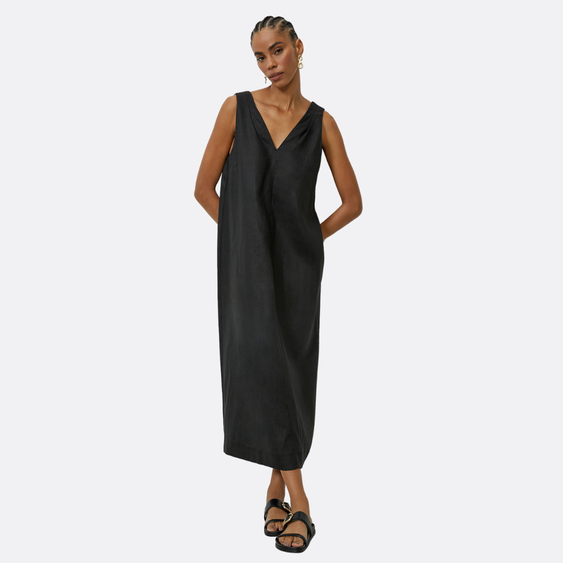 <PRODUCTTITLE> in Black by Shoulder.