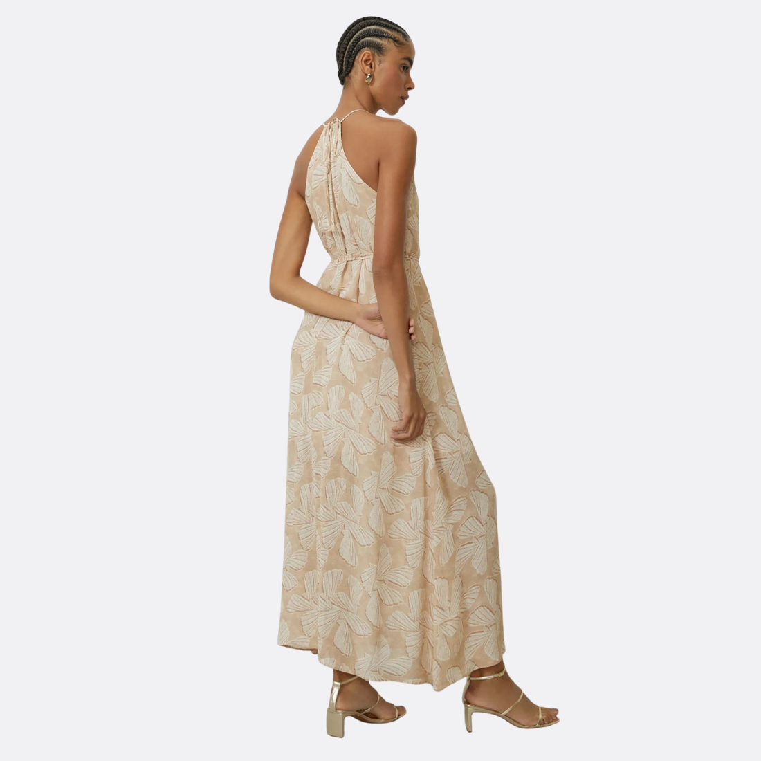 <PRODUCTTITLE> in Beige by Shoulder.