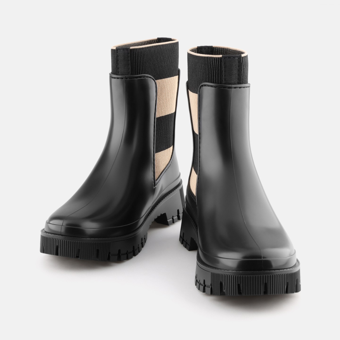 <PRODUCTTITLE> in Black by Lemon Jelly.