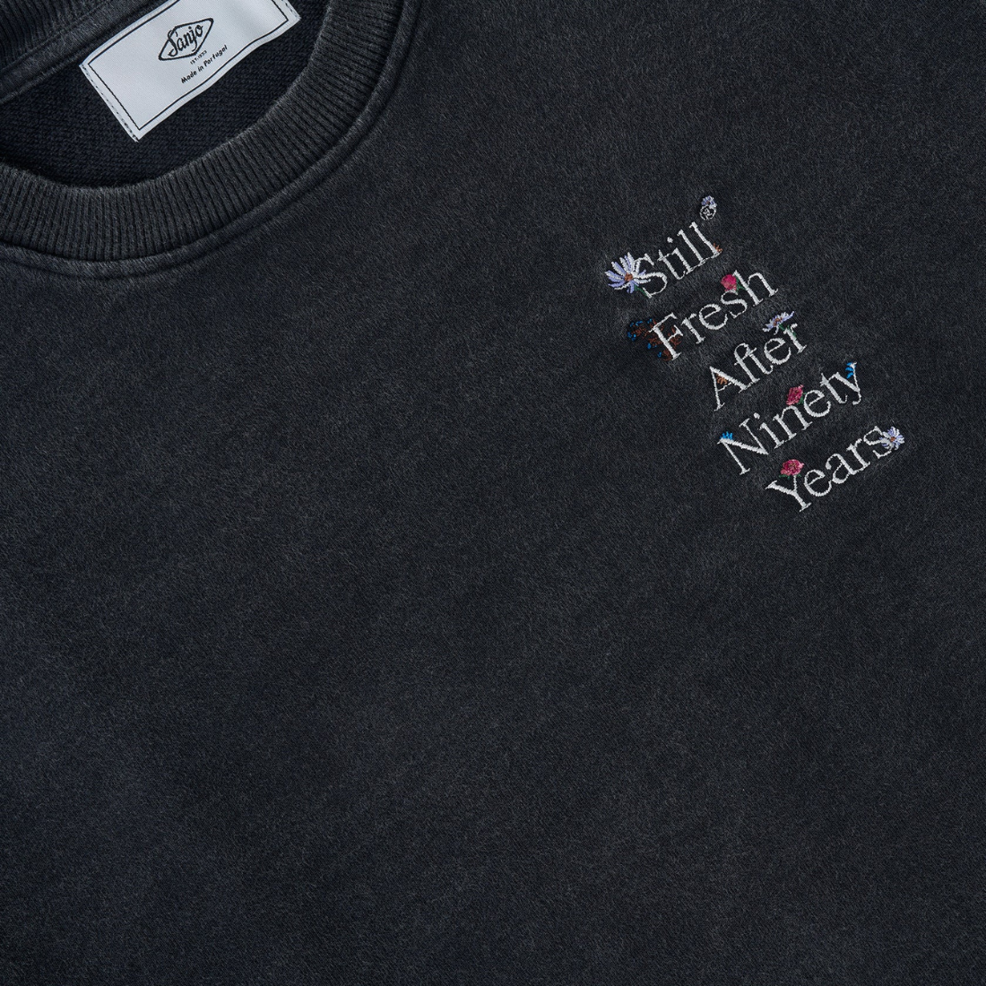 <PRODUCTTITLE> in Black by Sanjo .