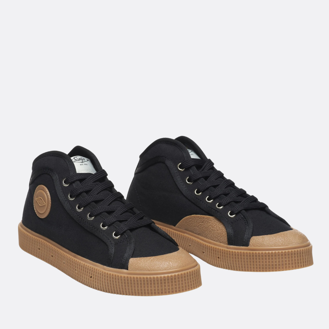 <PRODUCTTITLE> in Black by Sanjo .