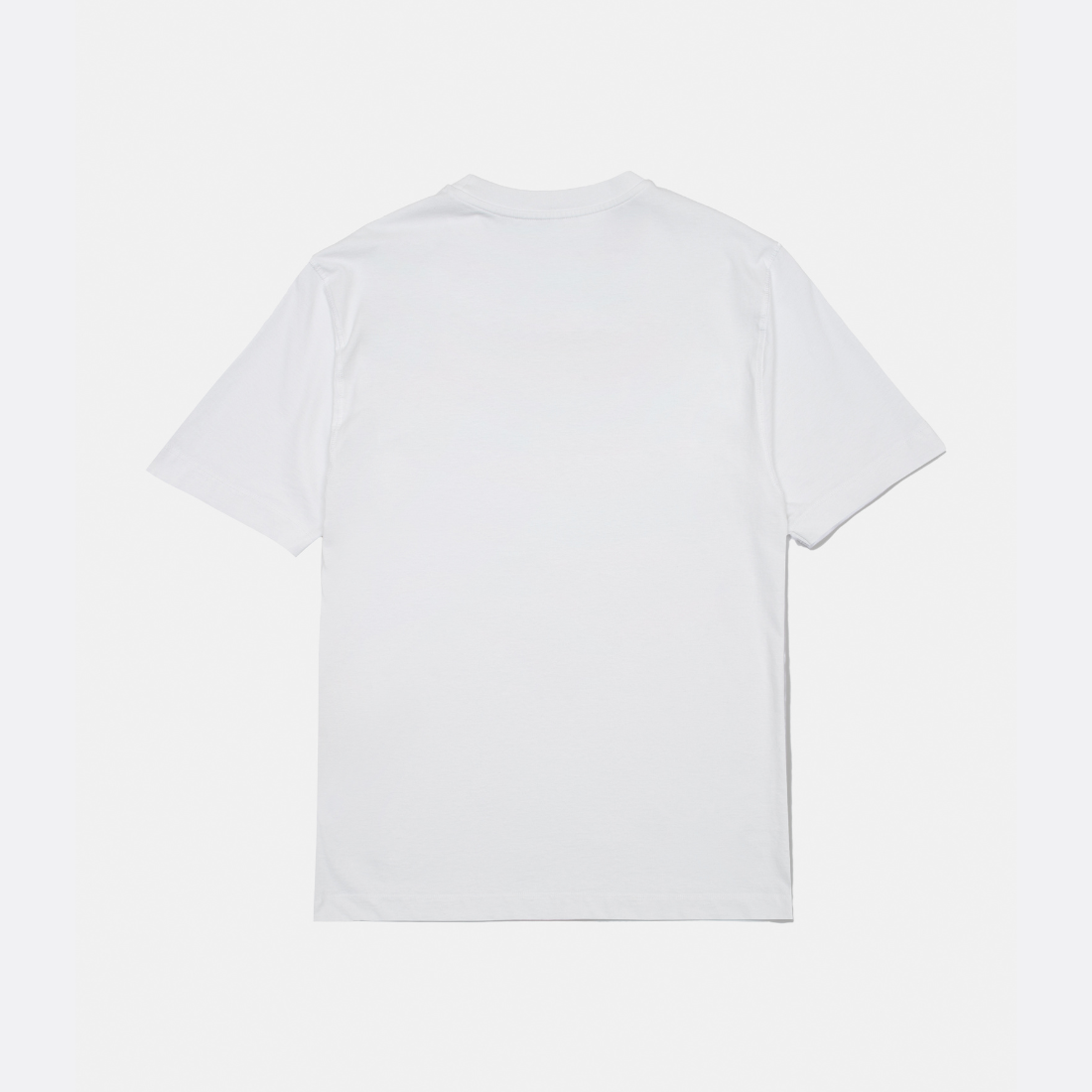 <PRODUCTTITLE> in White by Edmmond Studios.