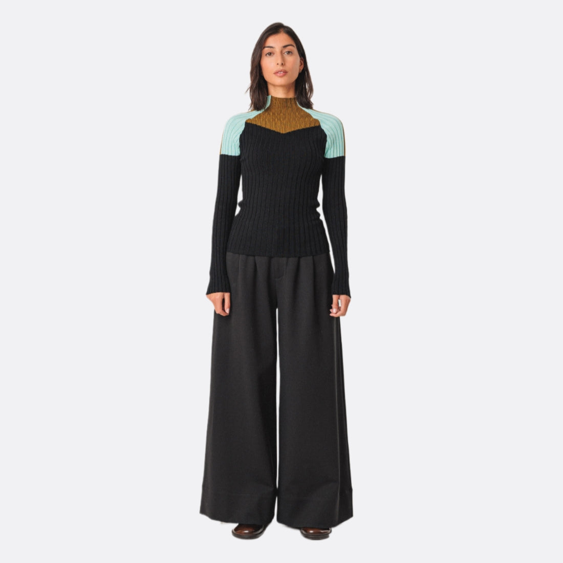 <PRODUCTTITLE> in Black by SKFK.