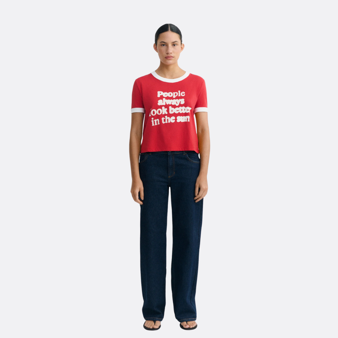 <producttitle> in Rot von Thinking Mu.