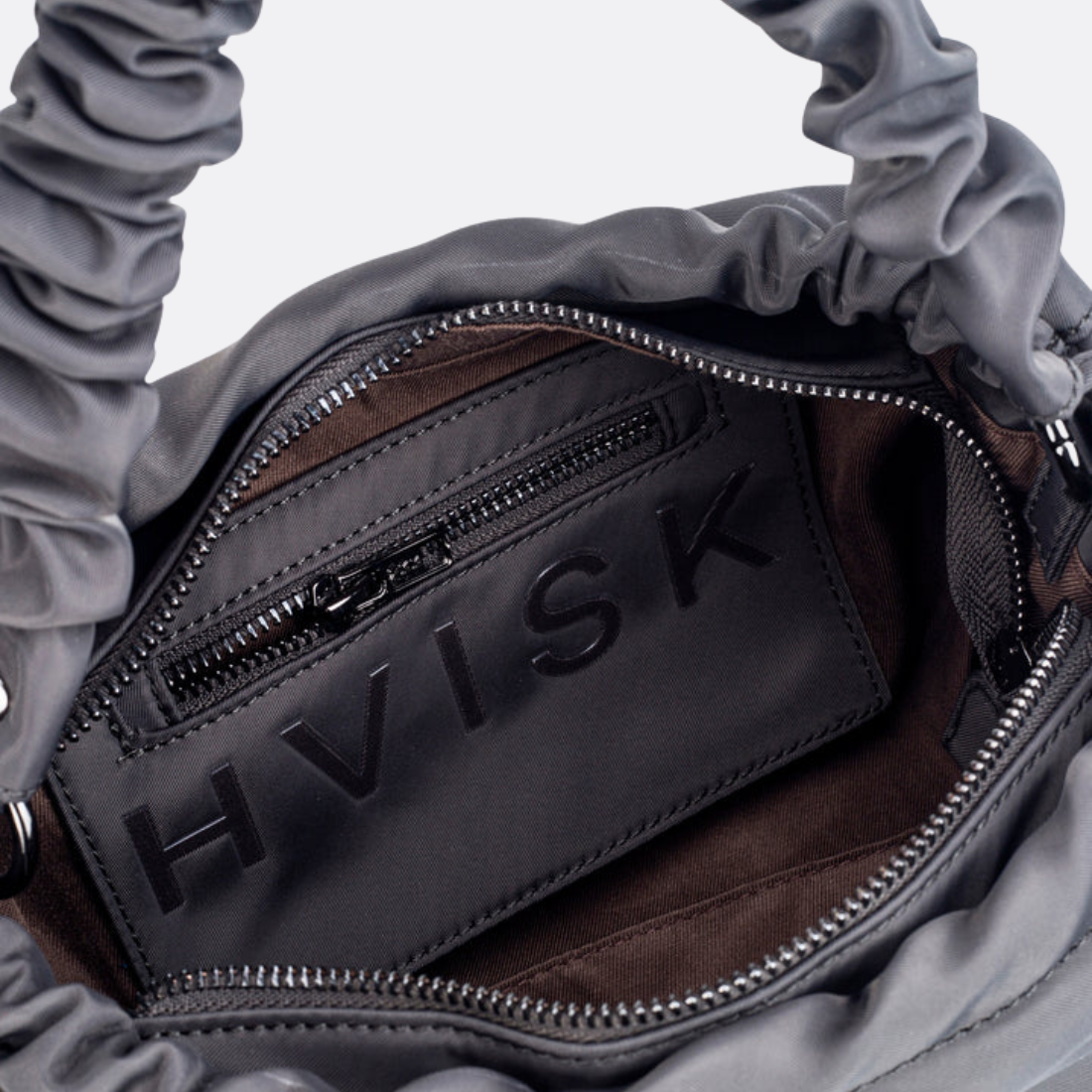 <PRODUCTTITLE> in Grey by Hvisk.