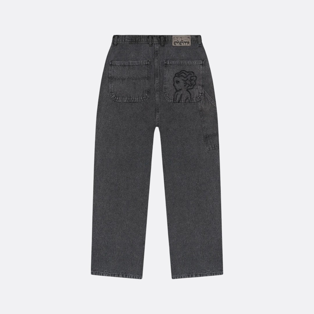 <PRODUCTTITLE> in Black by Ementa SB.