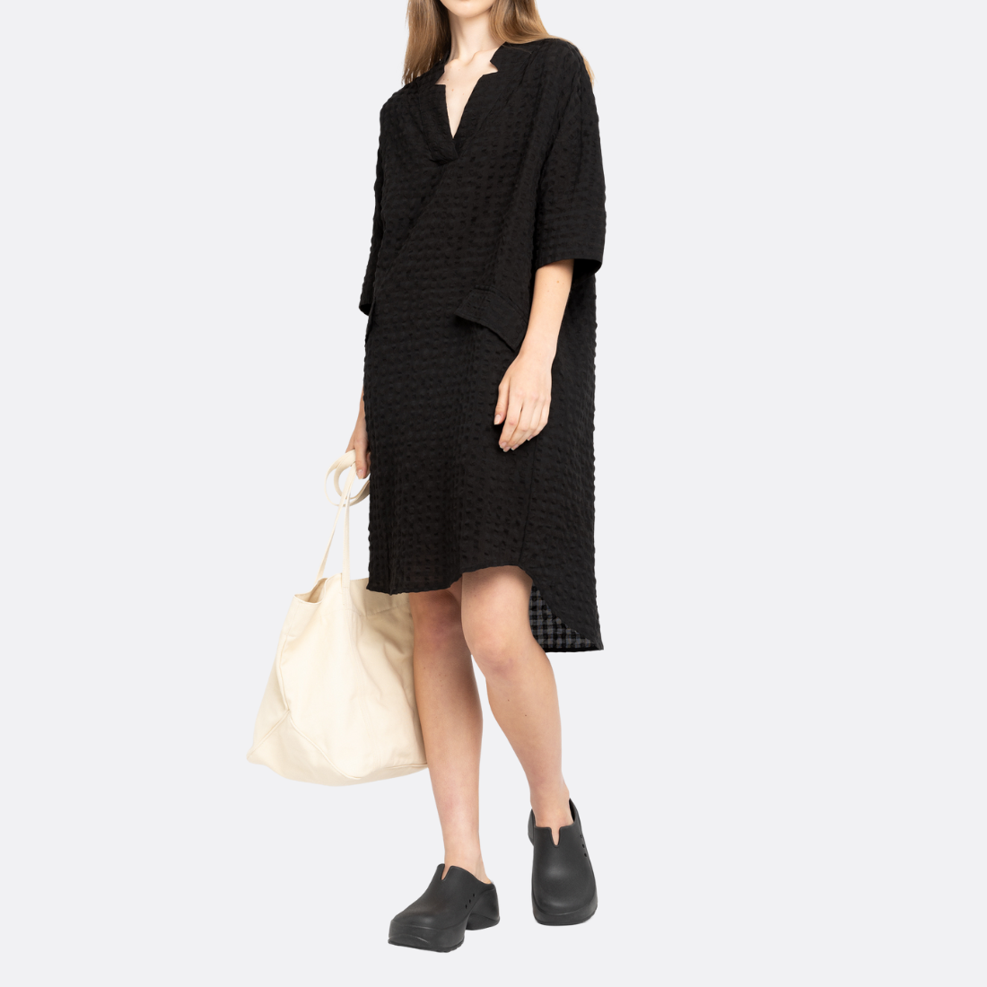 <PRODUCTTITLE> in Black by Loreak Mendian.