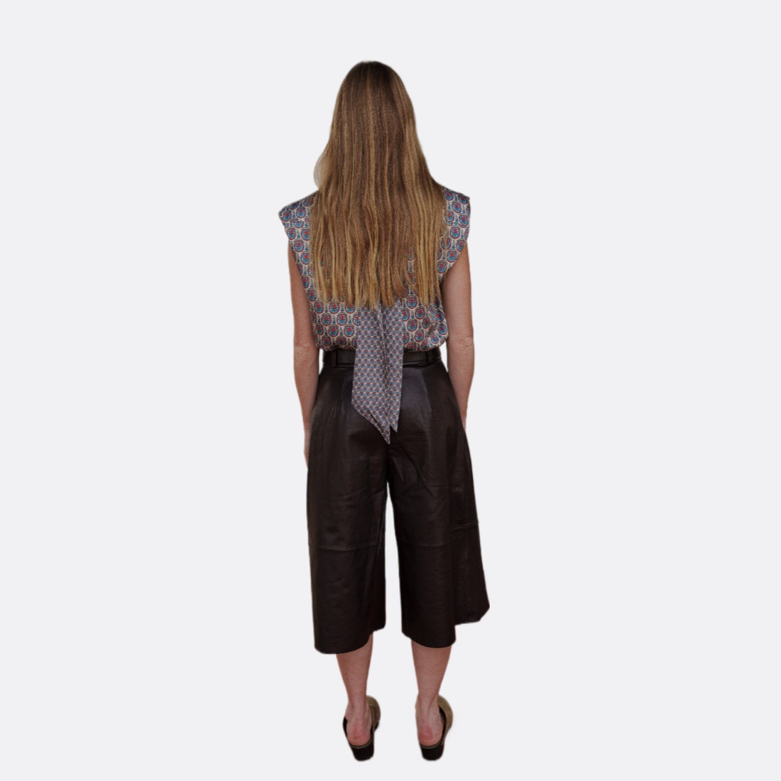 <PRODUCTTITLE> in Beige by Himba.
