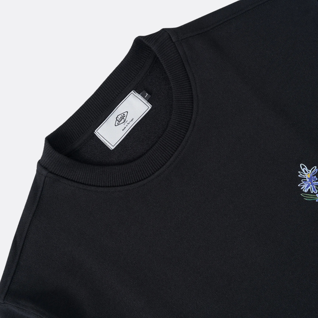 <PRODUCTTITLE> in Black by Sanjo .