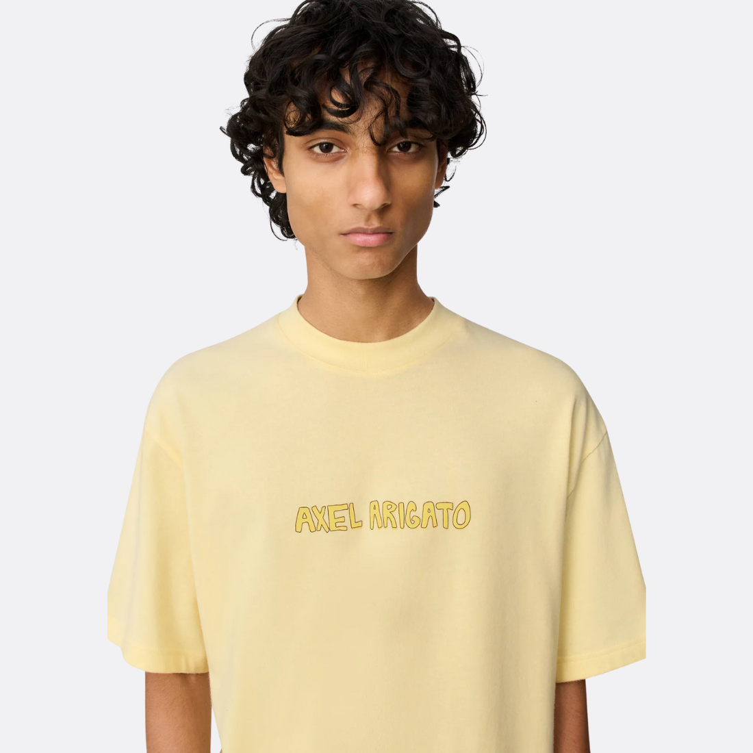 <producttitle> in Gelb von Axel Arigato.