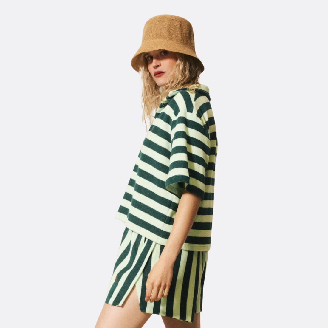 <PRODUCTTITLE> in Green by FRNCH.