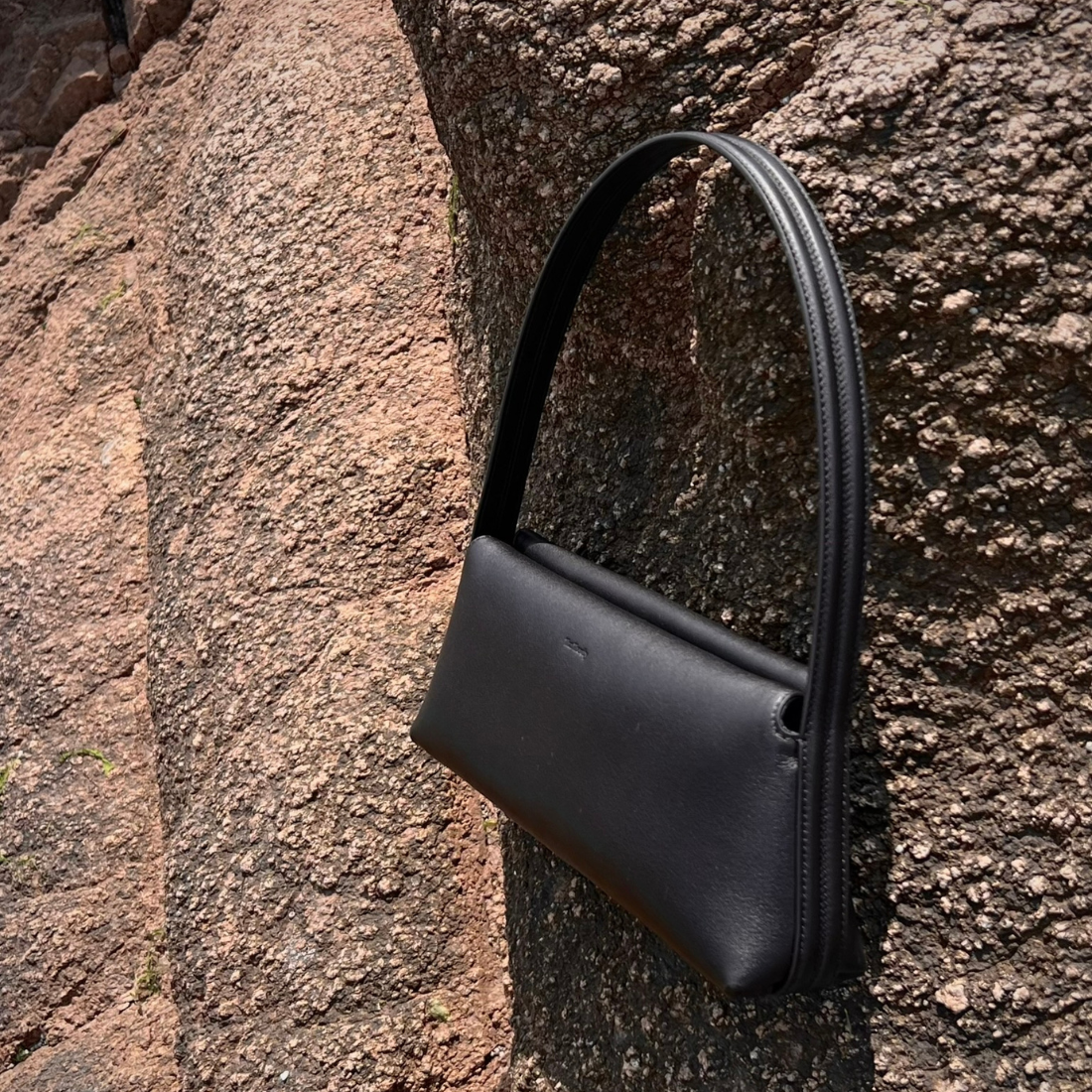 <PRODUCTTITLE> in Black by That Thereby.