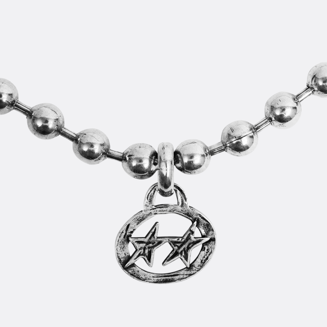 <PRODUCTTITLE> in Silver by TwoJeys.