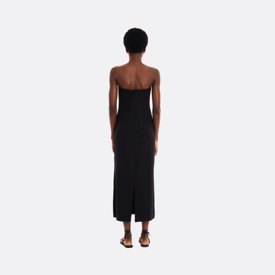 <PRODUCTTITLE> in Black by Loja 3.