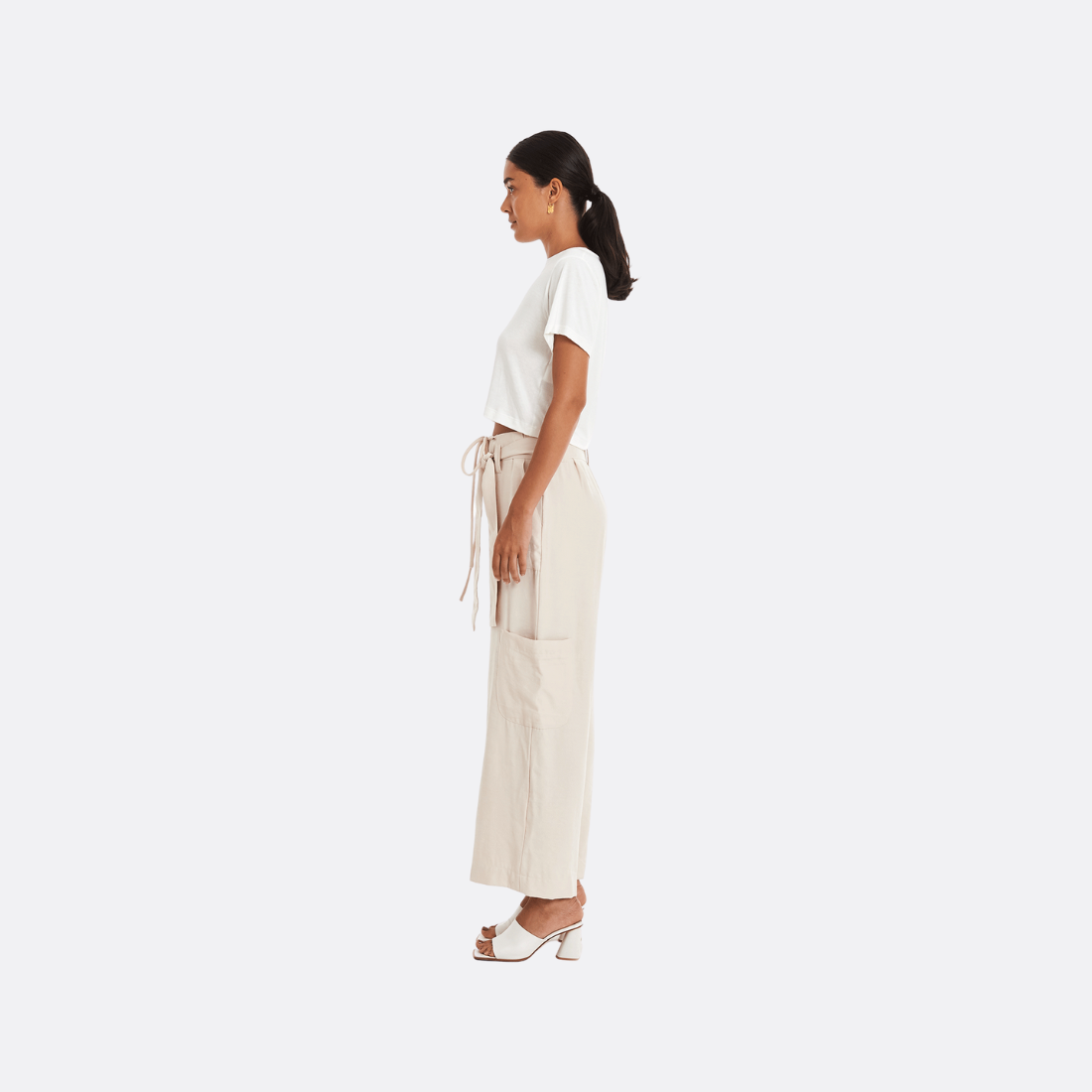 <PRODUCTTITLE> in Neutrals by Loja 3.
