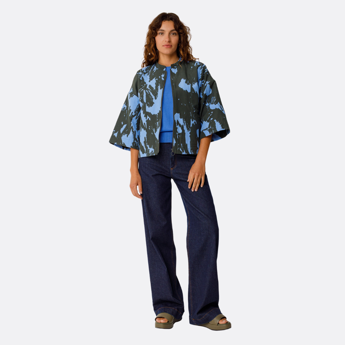 <PRODUCTTITLE> in Multi by SKFK.