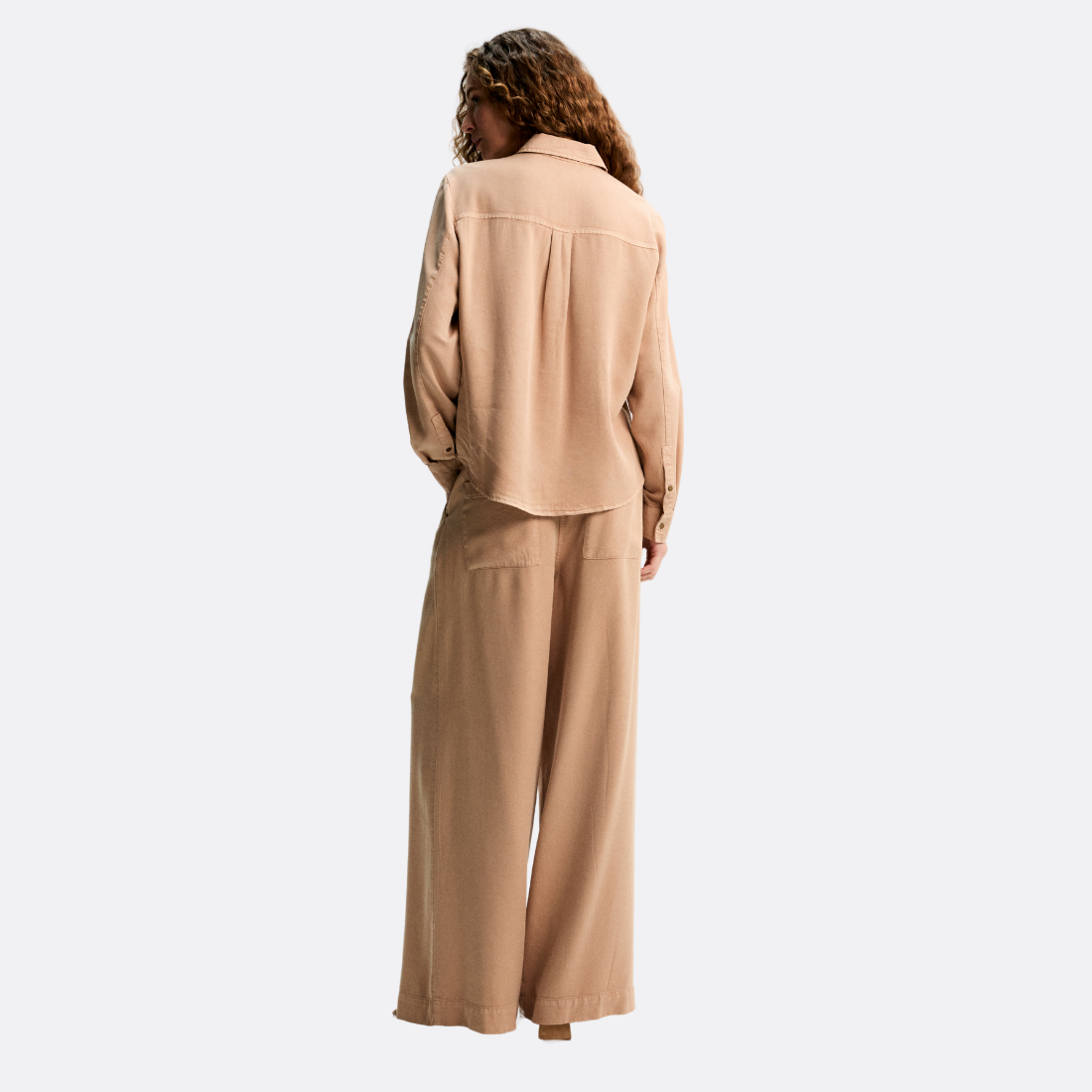 <PRODUCTTITLE> in Grey by Shoulder.