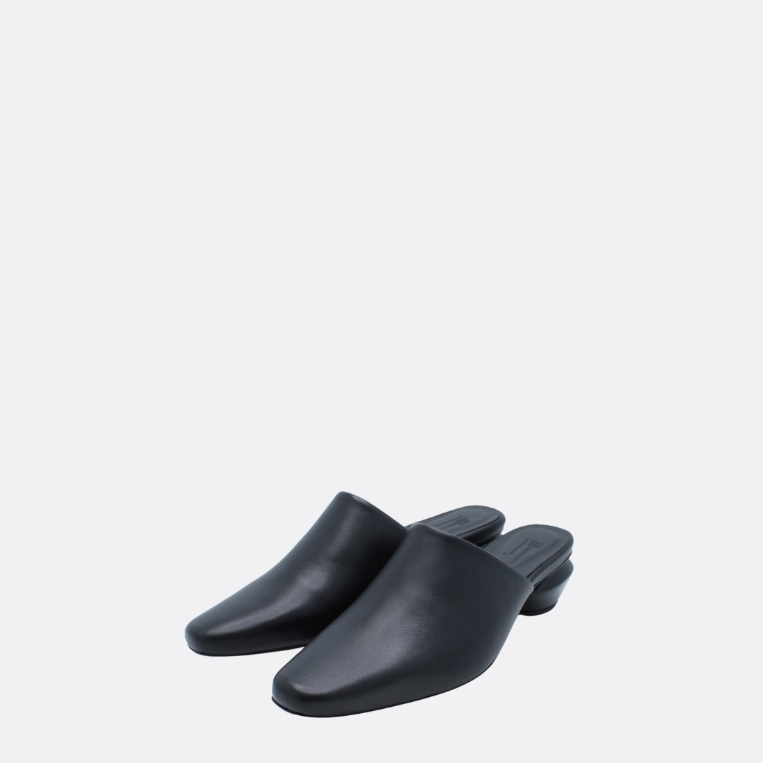 <PRODUCTTITLE> in Black by JJ Heitor.