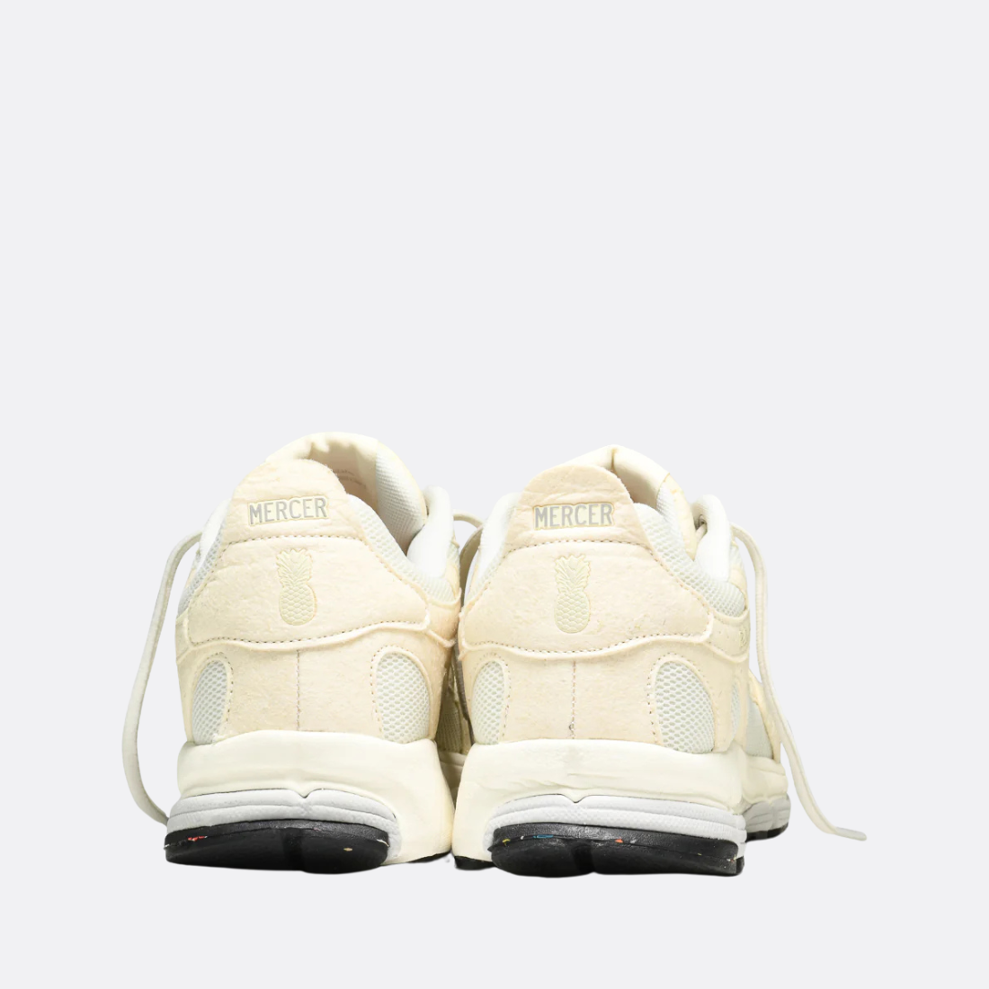 <PRODUCTTITLE> in White by Mercer.