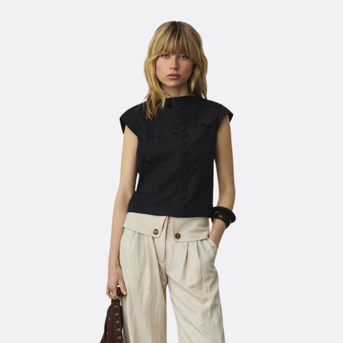 <PRODUCTTITLE> in Black by Laagam.