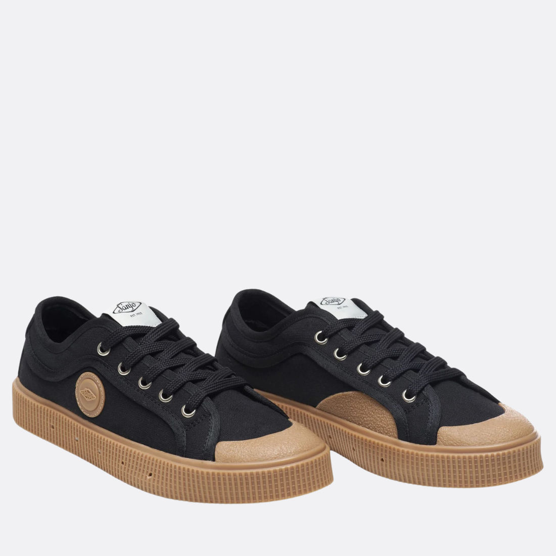 <PRODUCTTITLE> in Black by Sanjo .