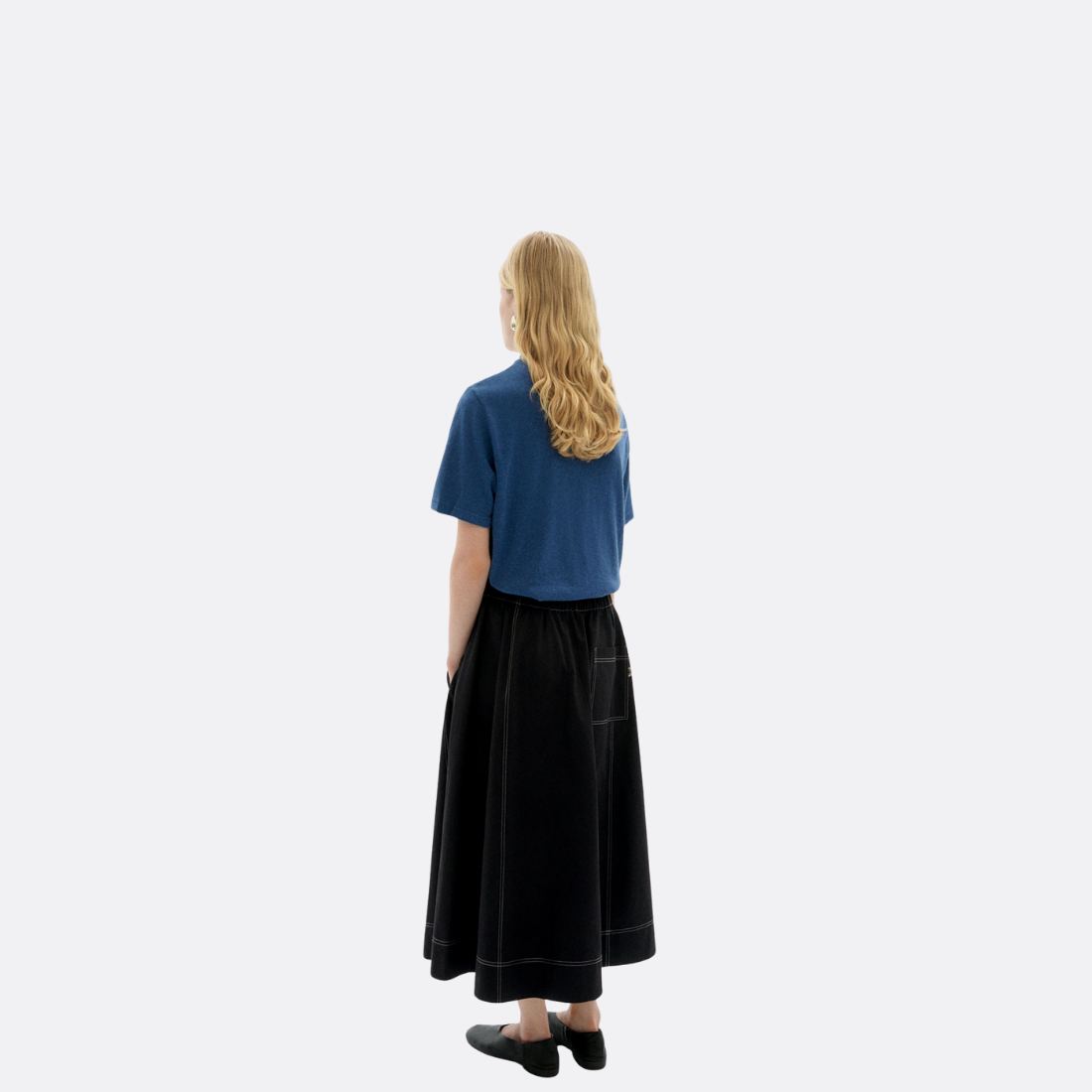 <PRODUCTTITLE> in Black by Thinking Mu.
