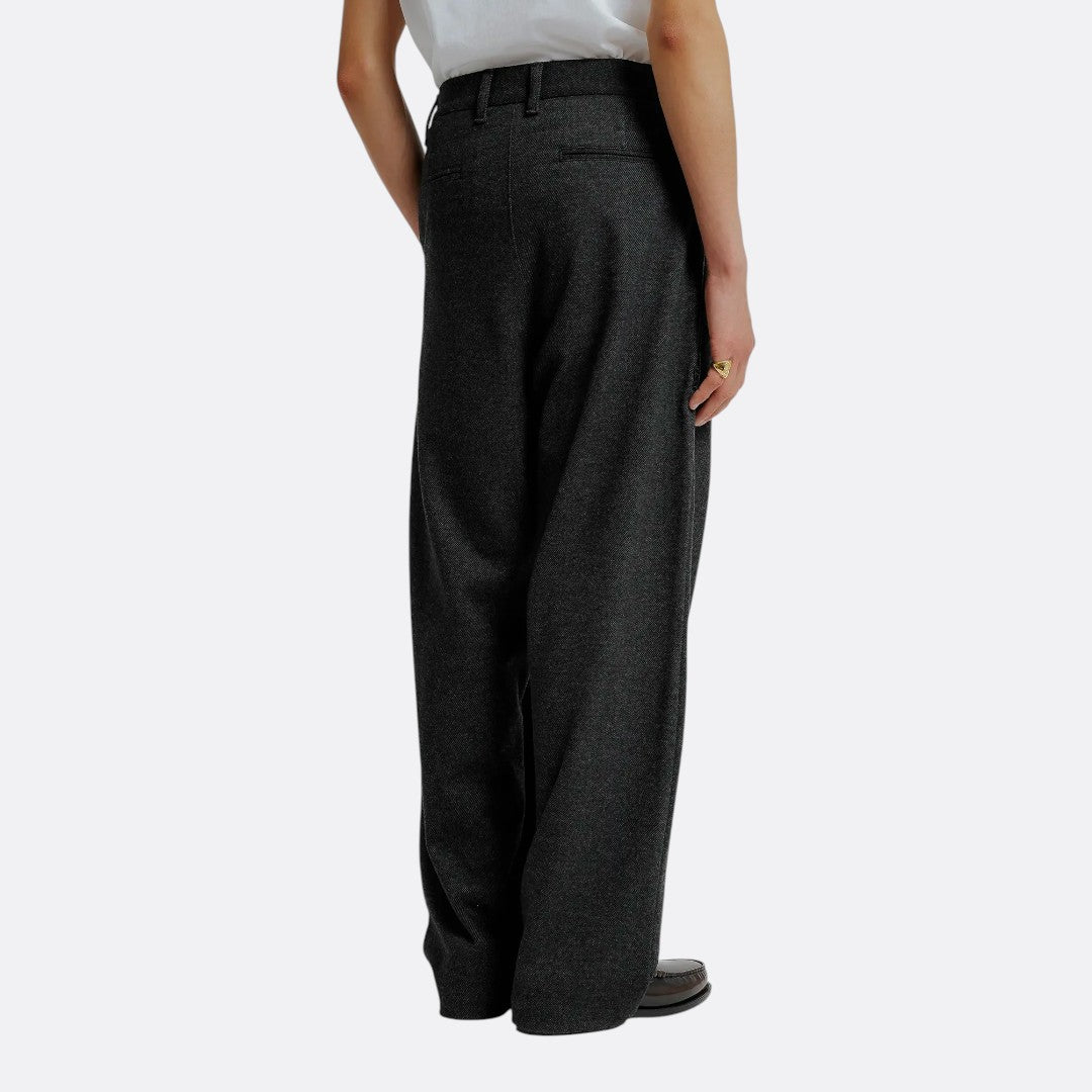 <PRODUCTTITLE> in Grey by Ementa SB.
