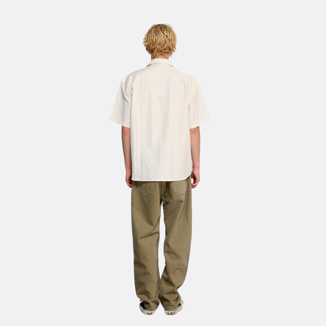 <PRODUCTTITLE> in White by Edmmond Studios.