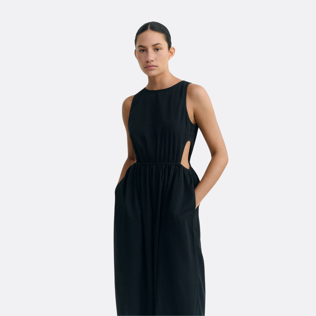 <PRODUCTTITLE> in Black by Thinking Mu.