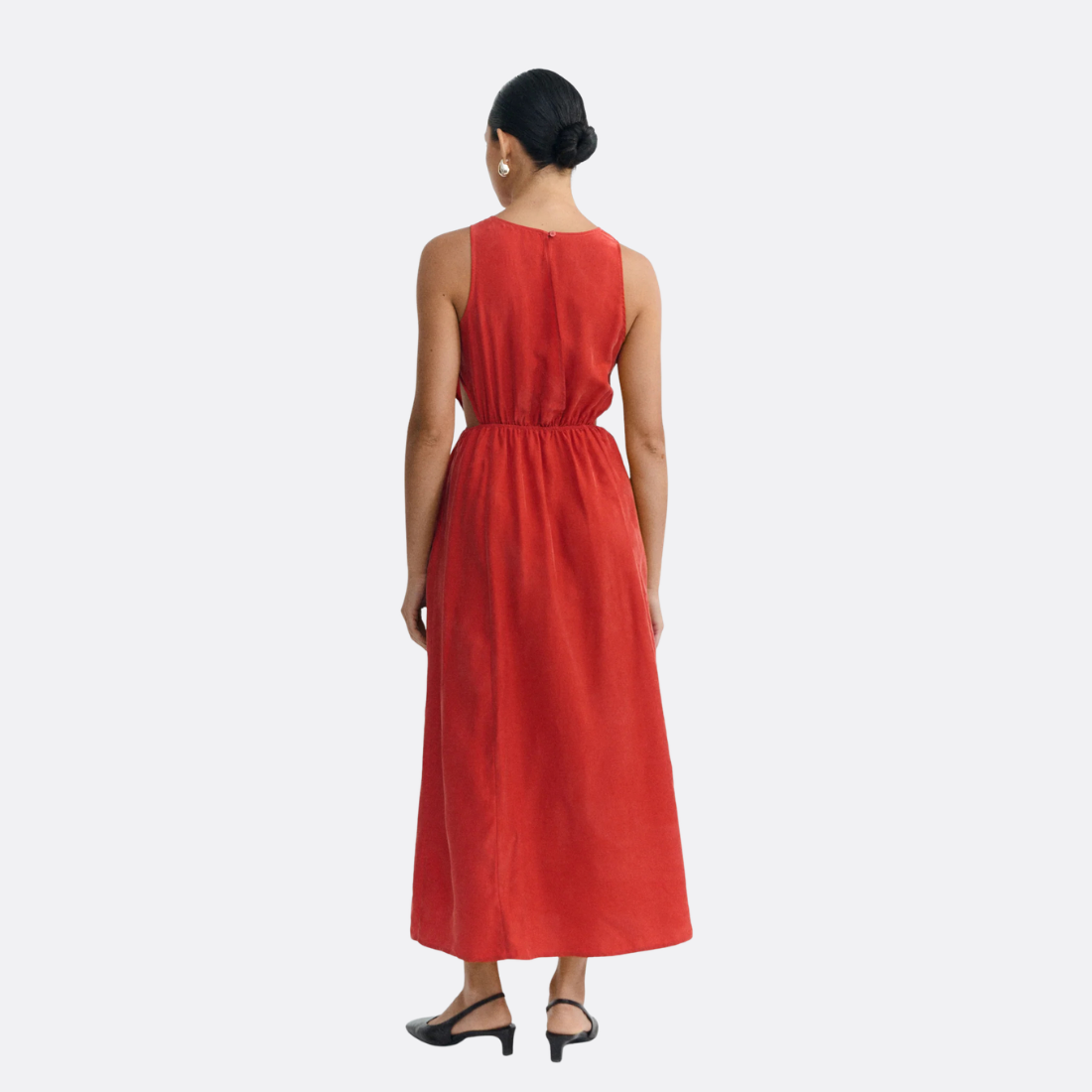 <PRODUCTTITLE> in Red by Thinking Mu.
