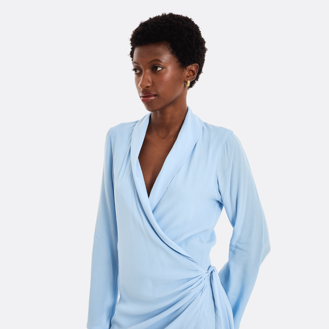 <PRODUCTTITLE> in Blue by Loja 3.