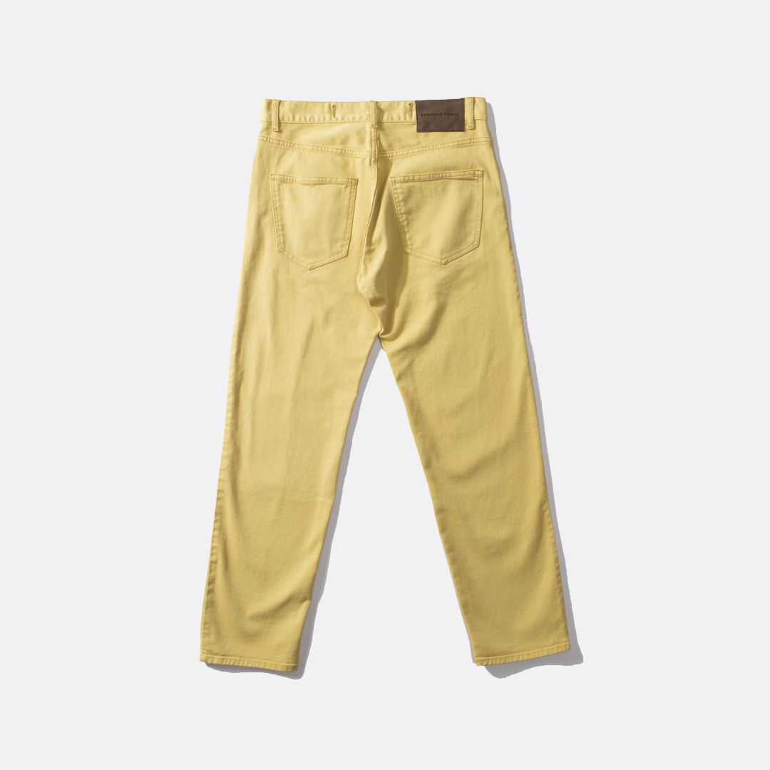 <producttitle> in Gelb von Edmmond Studios.