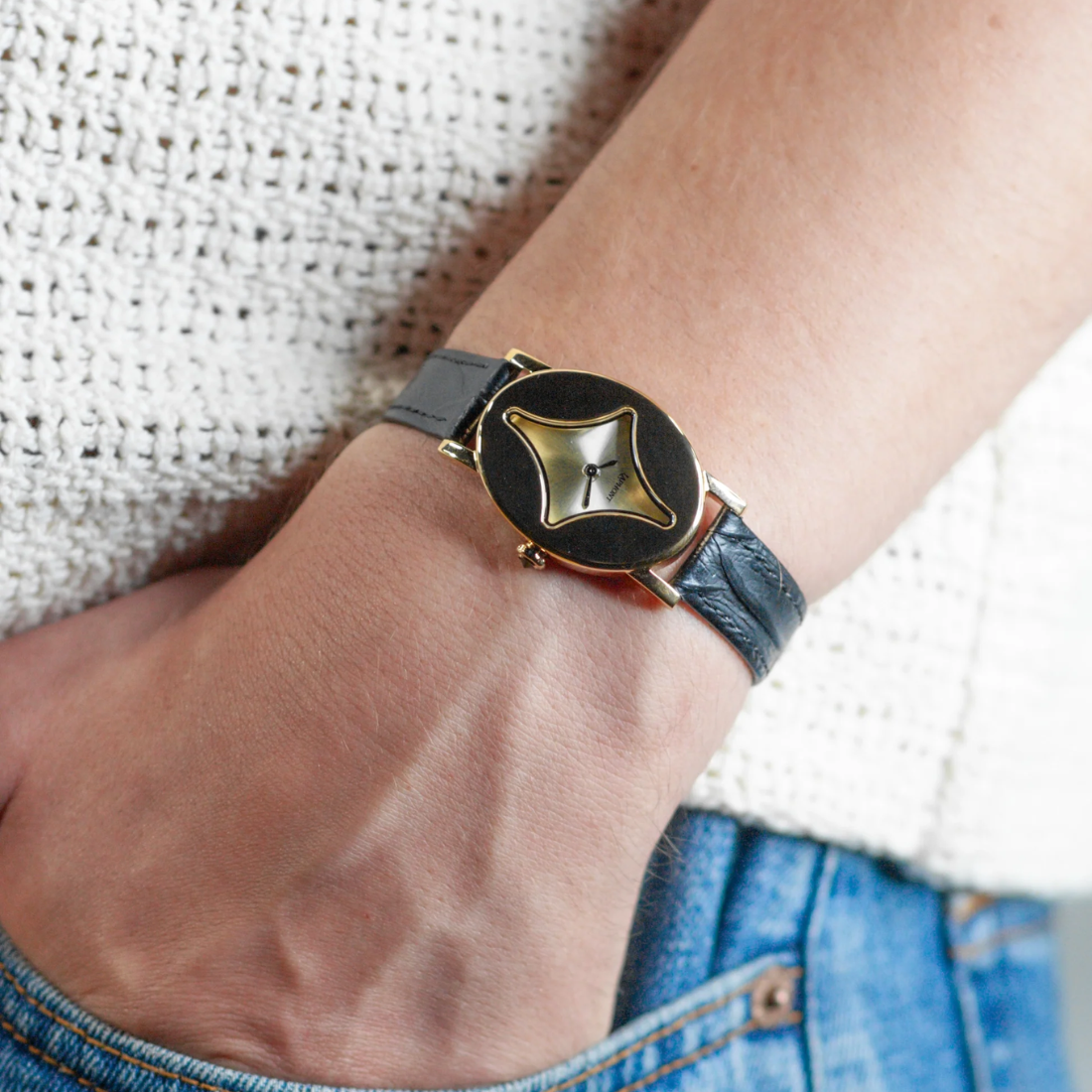 <PRODUCTTITLE> in Golden by Laphont.