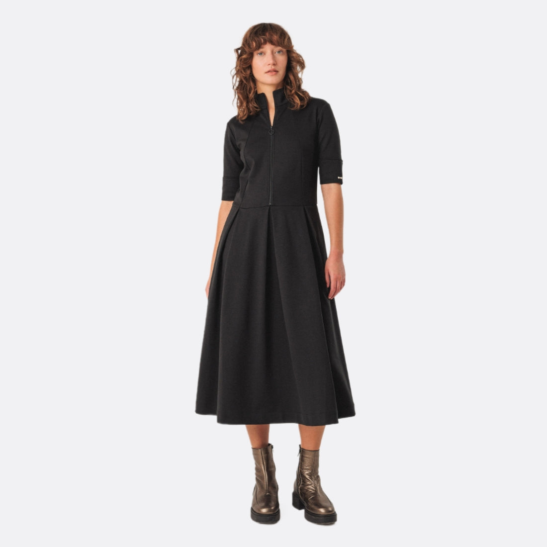 <PRODUCTTITLE> in Black by SKFK.