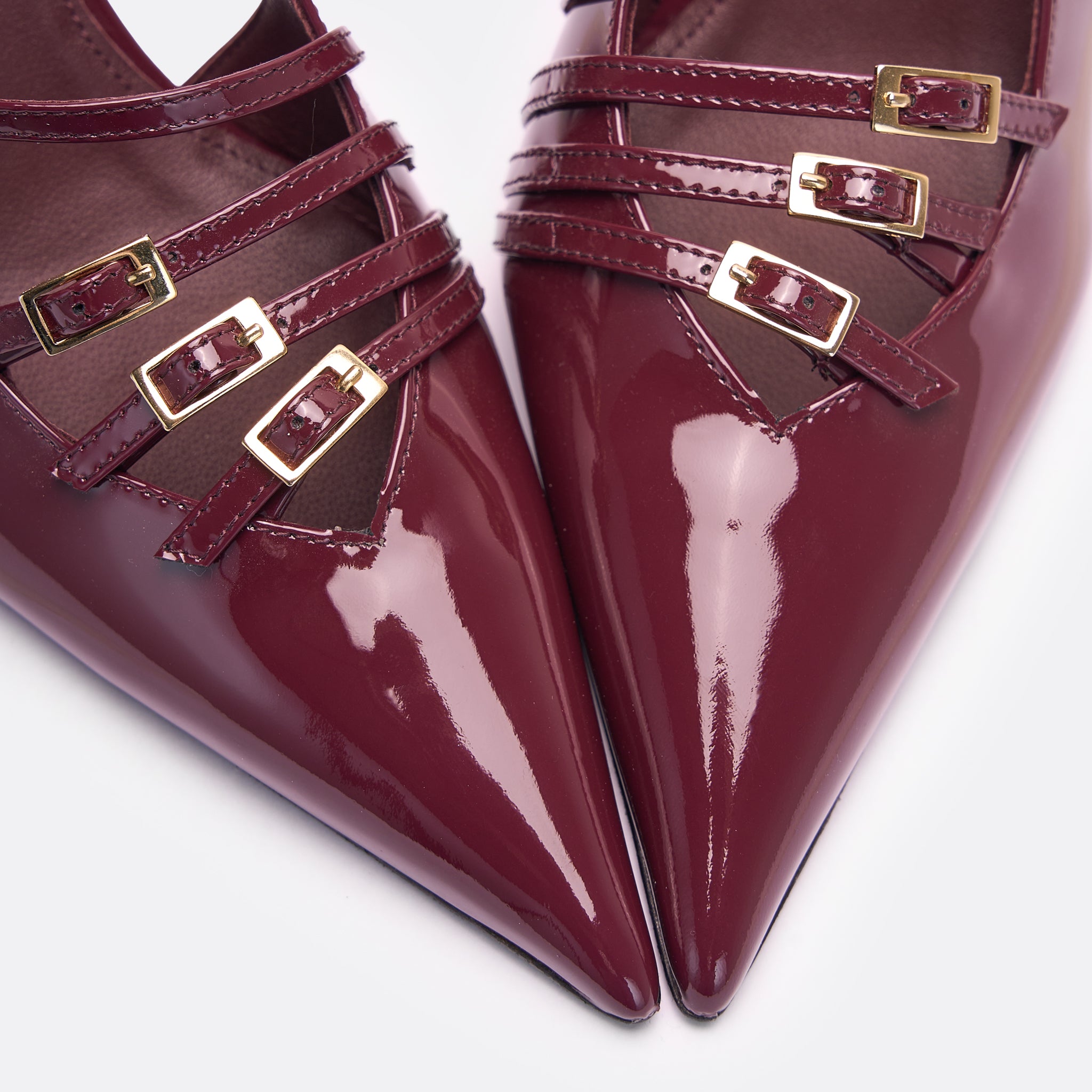 <PRODUCTTITLE> in Bordeaux by Helena Mar.