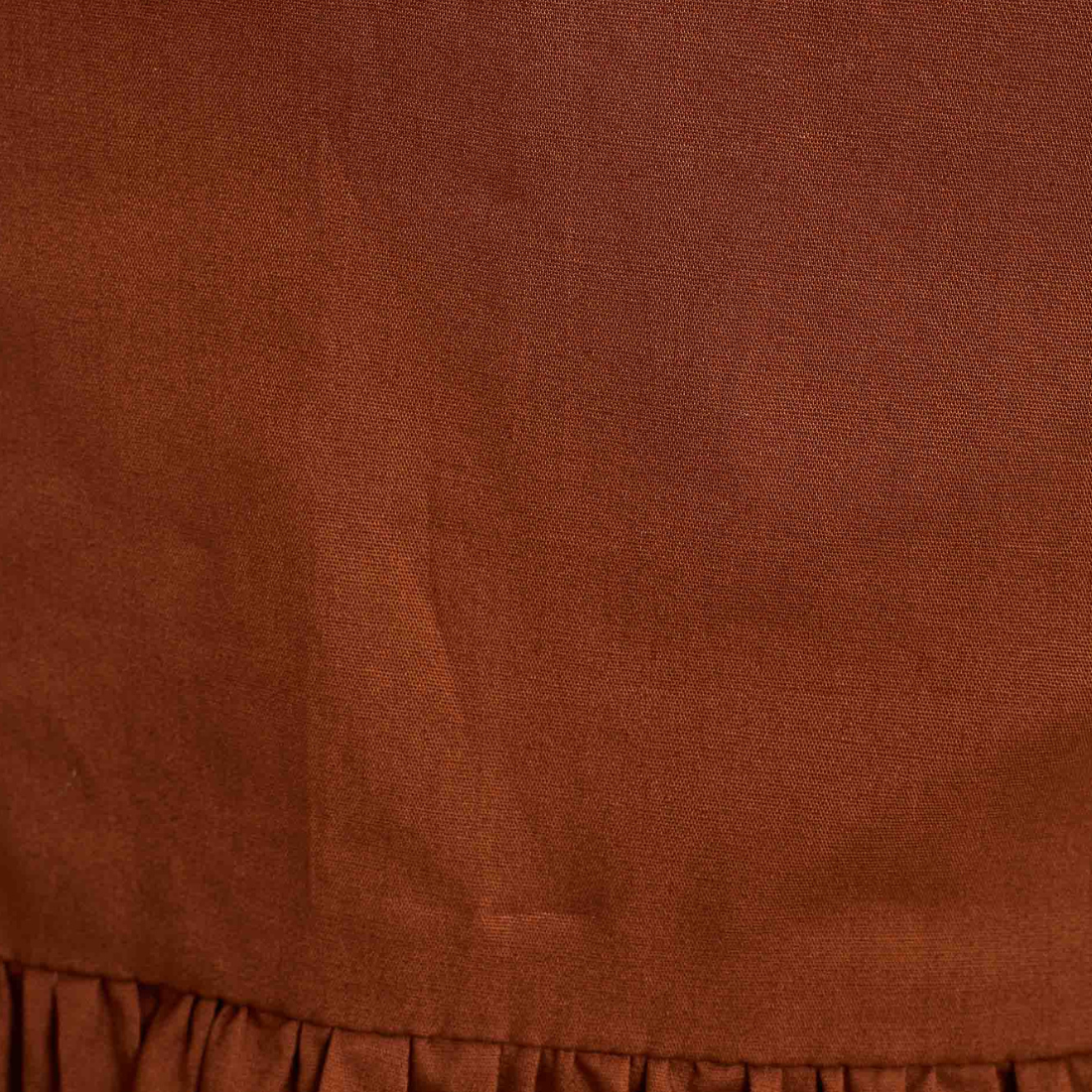 <PRODUCTTITLE> in Brown by Loja 3.