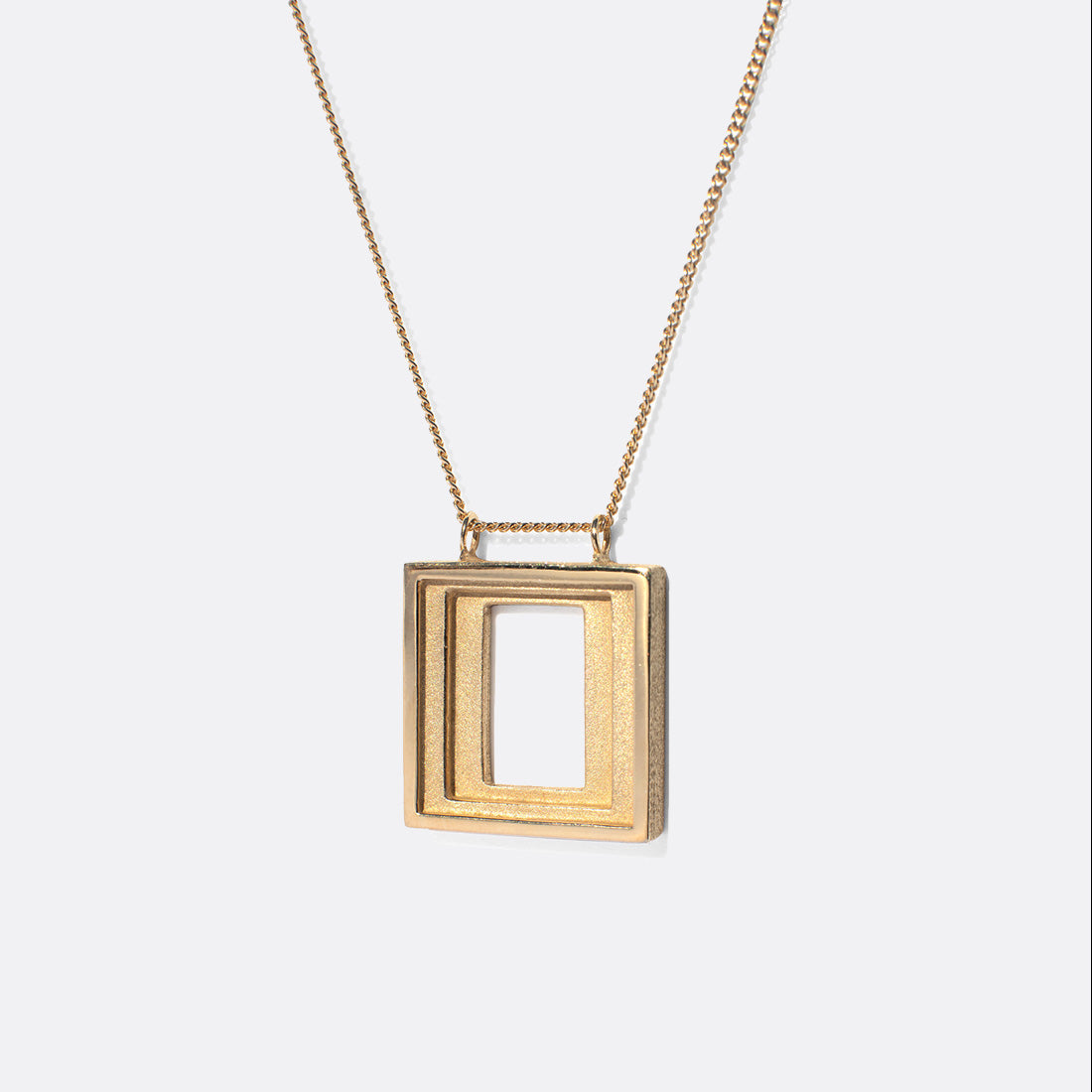 Villa Necklace