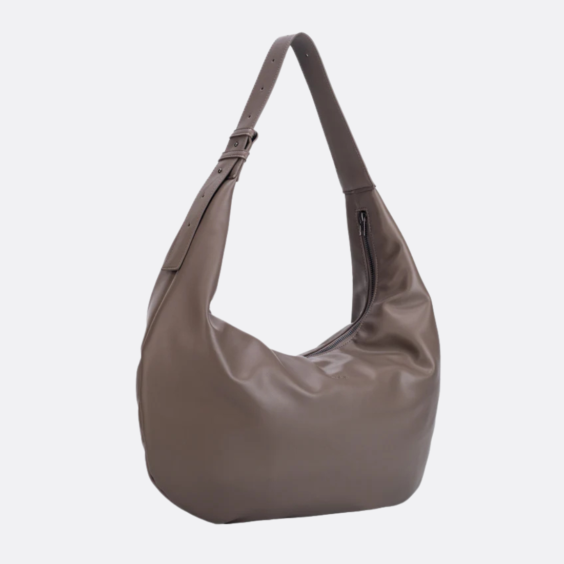 <PRODUCTTITLE> in Brown by Hvisk.