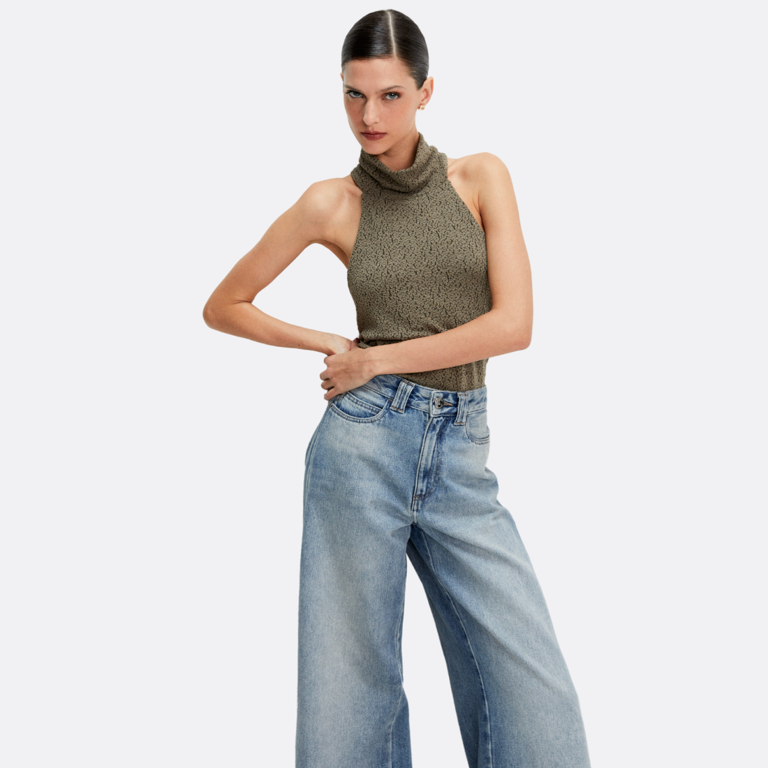 Blusa con textura de cuello alto