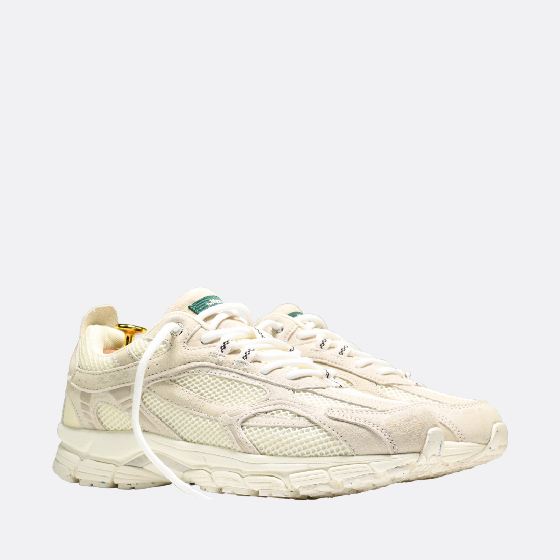 <PRODUCTTITLE> in White by Mercer.