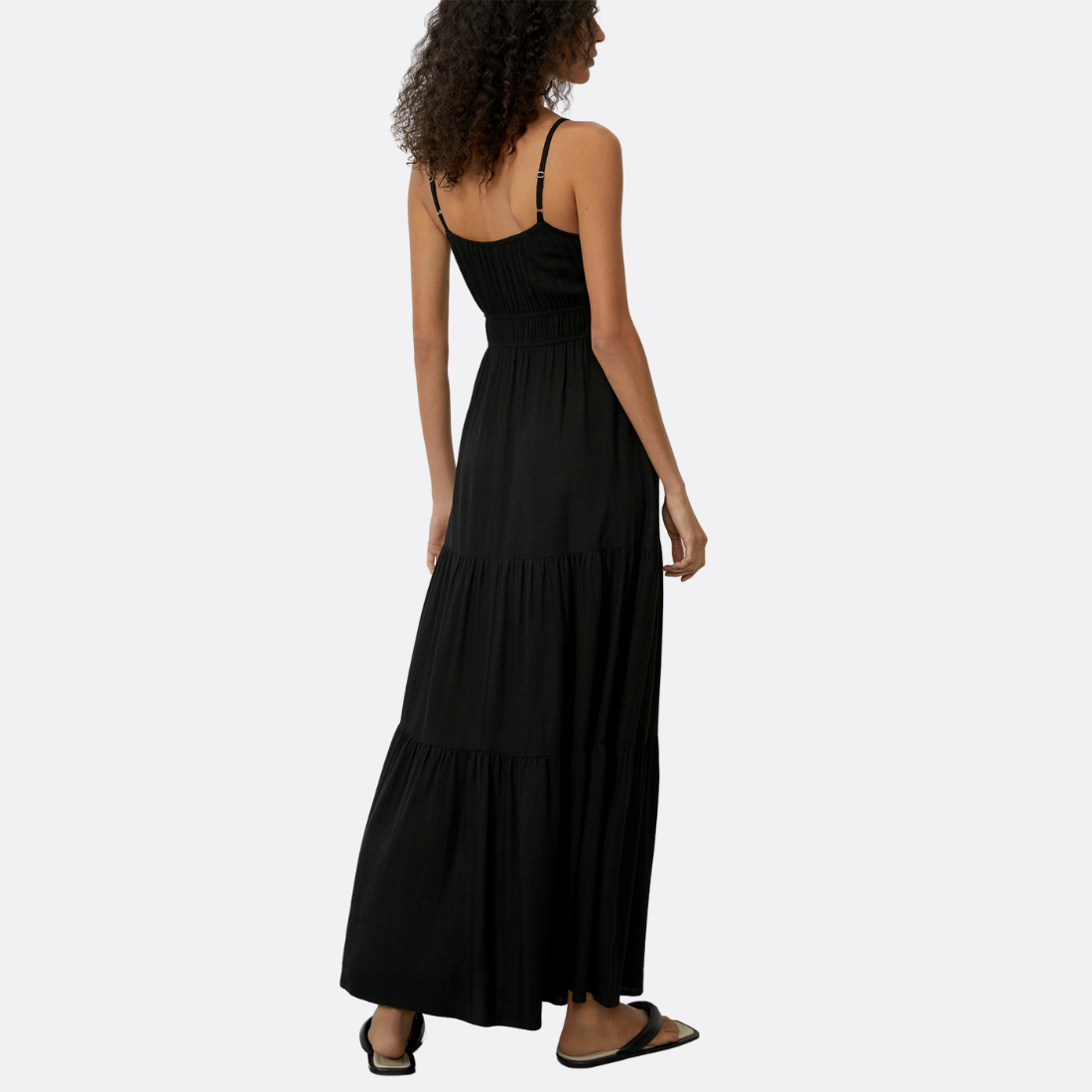 <PRODUCTTITLE> in Black by Shoulder.