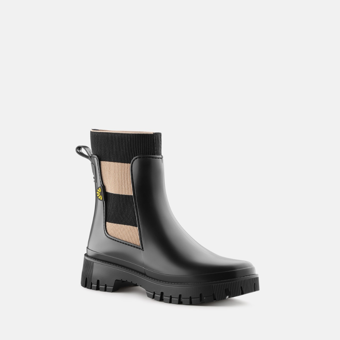 <PRODUCTTITLE> in Black by Lemon Jelly.