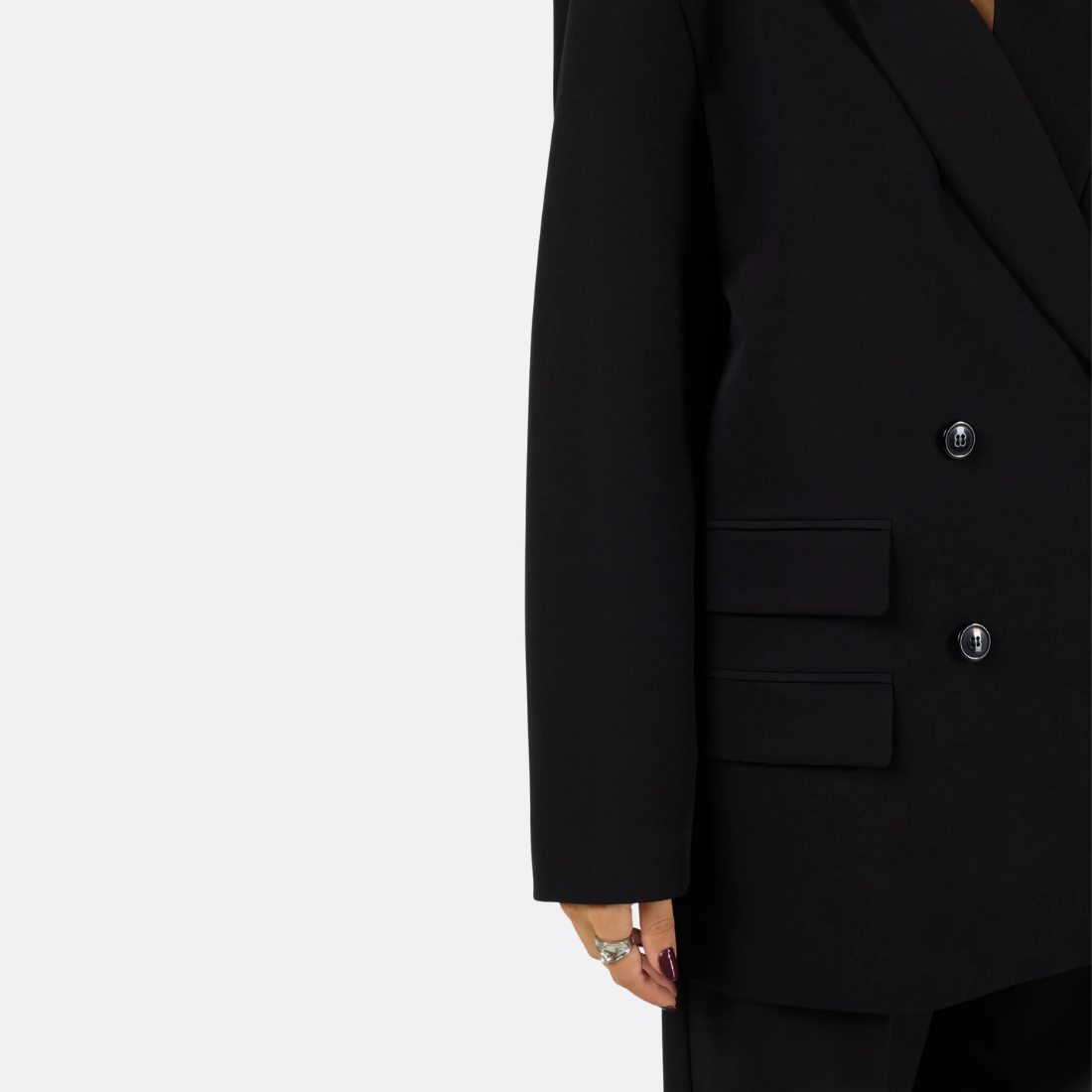 <PRODUCTTITLE> in Black by Guaja.