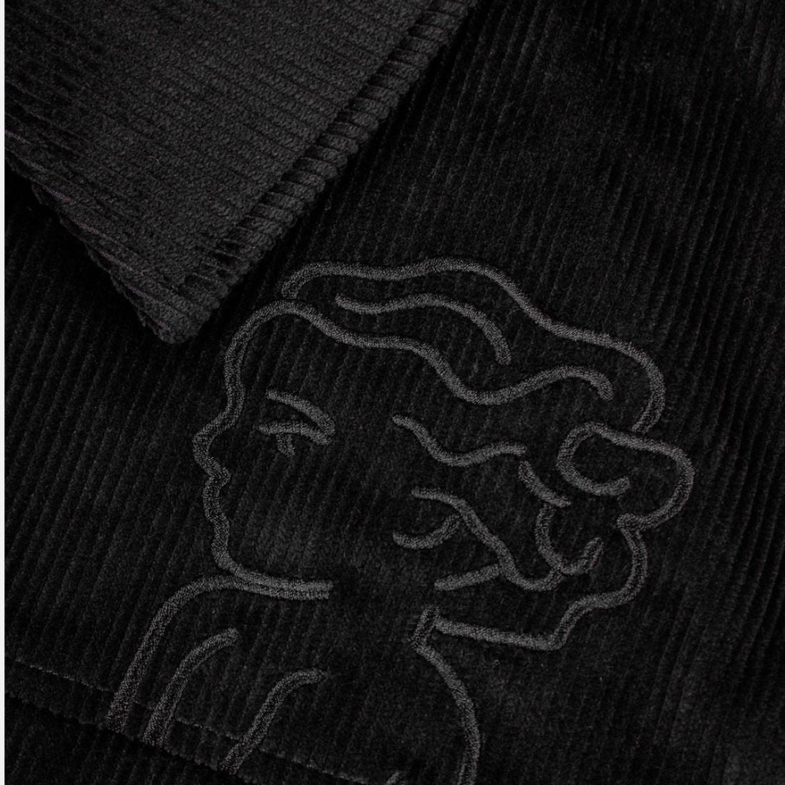 <PRODUCTTITLE> in Black by Ementa SB.