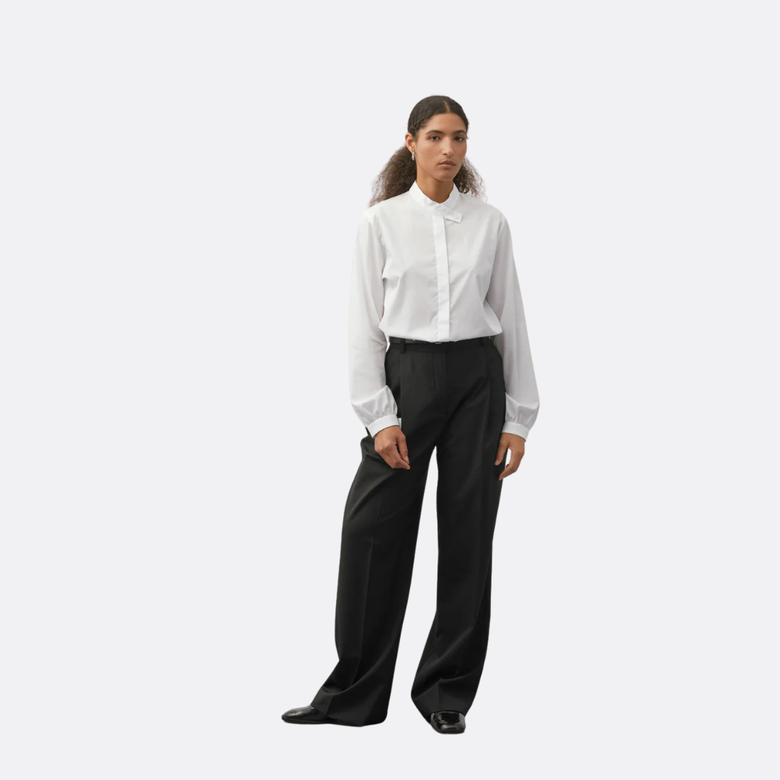 <PRODUCTTITLE> in White by A LINE.
