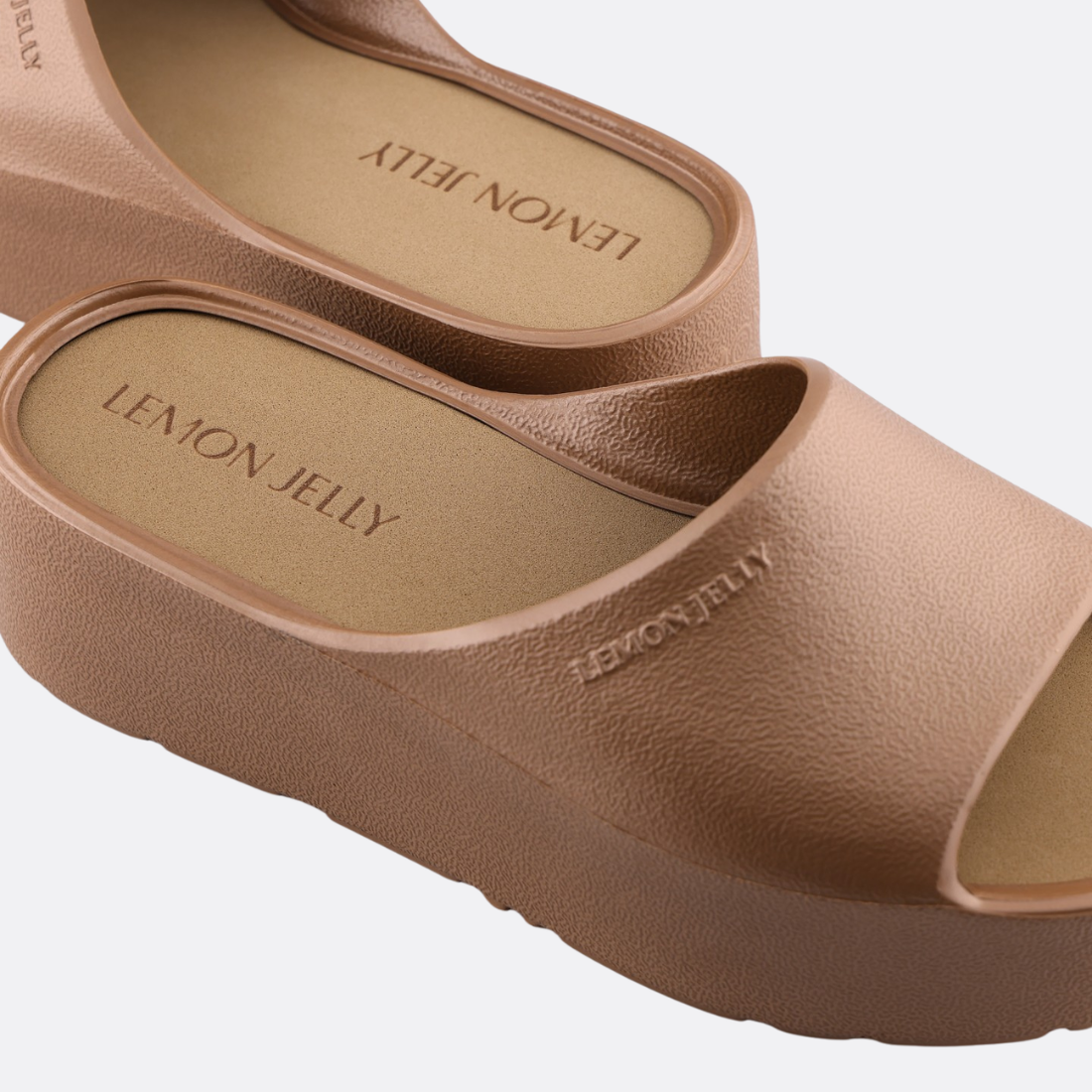 <PRODUCTTITLE> in Brown by Lemon Jelly.