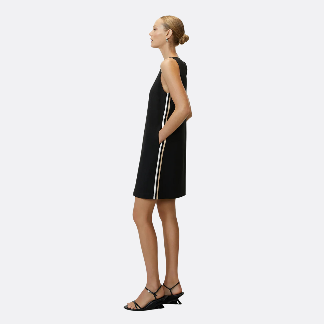 <PRODUCTTITLE> in Black by Shoulder.