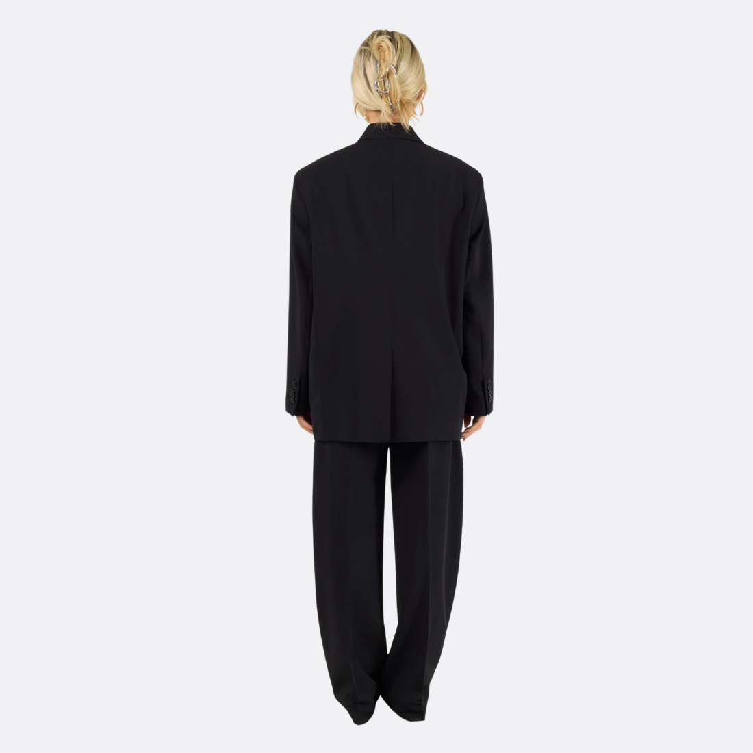 <PRODUCTTITLE> in Black by Guaja.