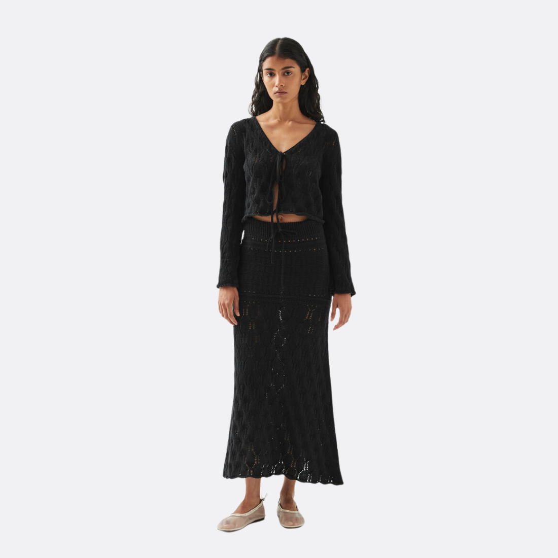 <PRODUCTTITLE> in Black by Alohas.