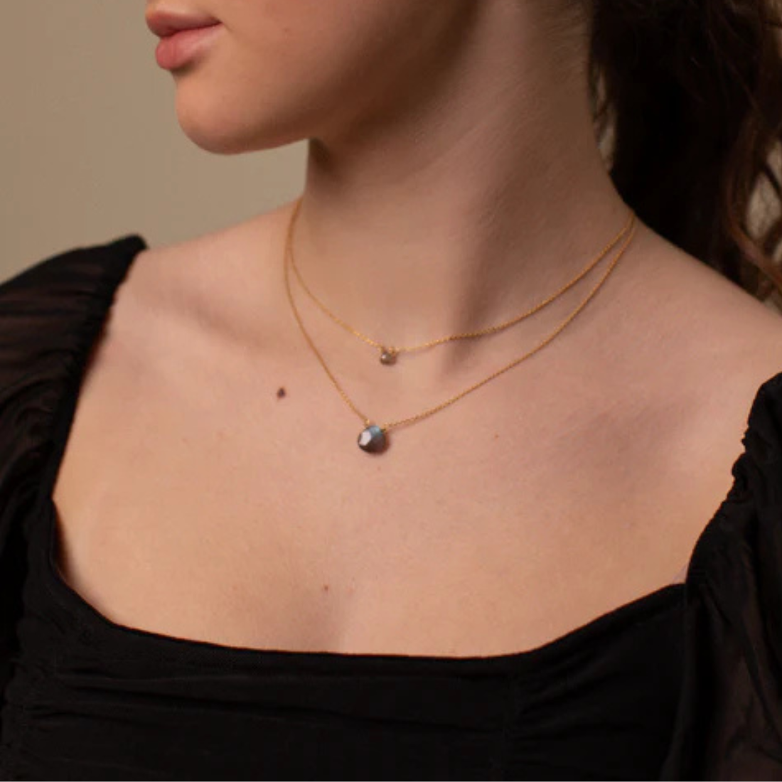 <PRODUCTTITLE> in Grey by Sopro Jewellery.